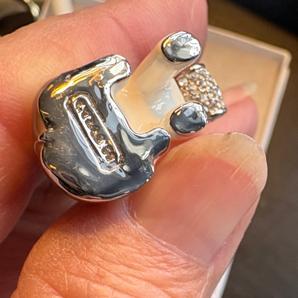 Coach White Mini Pen and Brown Dog Key Holder - Picture 4 of 6